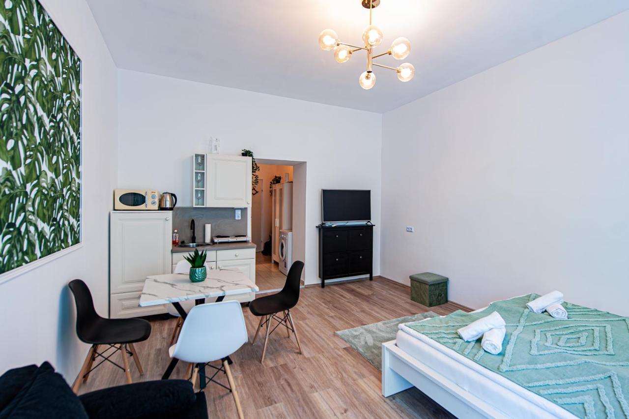 My City Apartment- Vienna Jungle Room Dış mekan fotoğraf