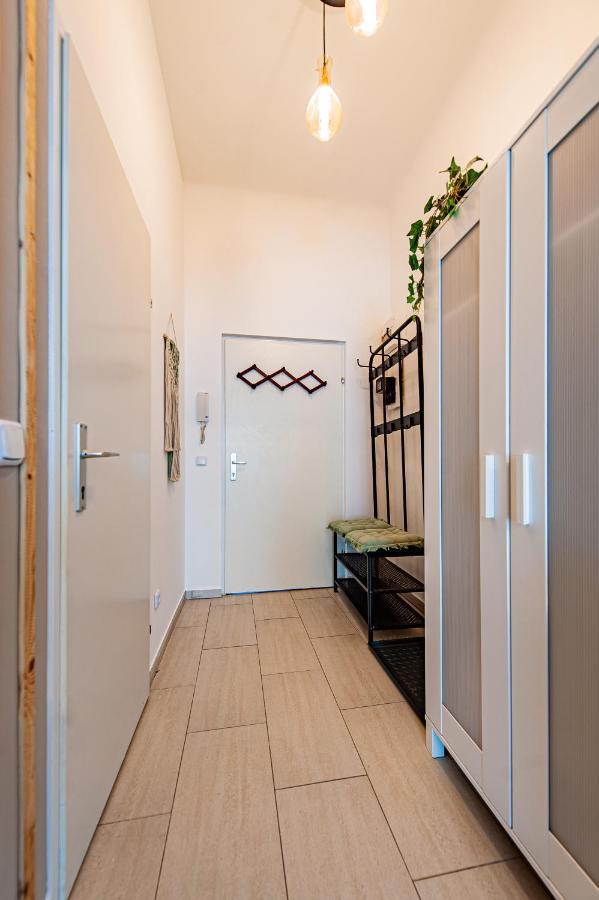 My City Apartment- Vienna Jungle Room Dış mekan fotoğraf