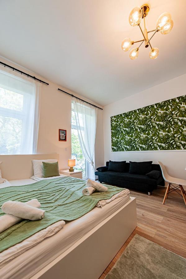 My City Apartment- Vienna Jungle Room Dış mekan fotoğraf
